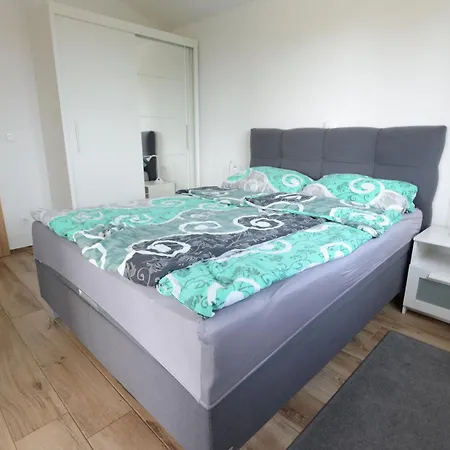 Apartmaji Valentina *