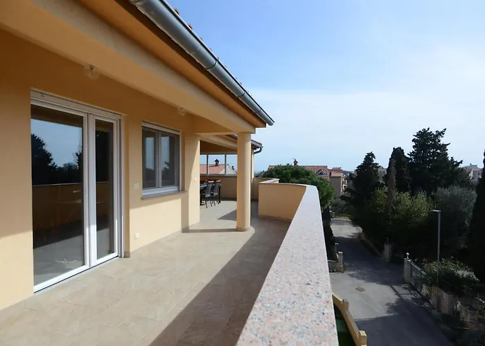 Apartmaji Valentina * Premantura