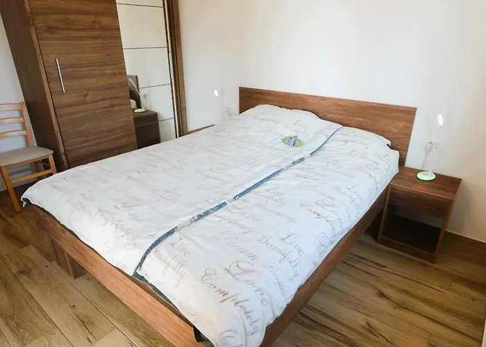 Apartmaji Valentina Daire Premantura