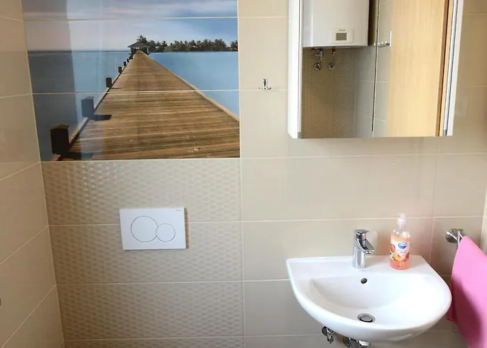 Apartmaji Valentina Premantura