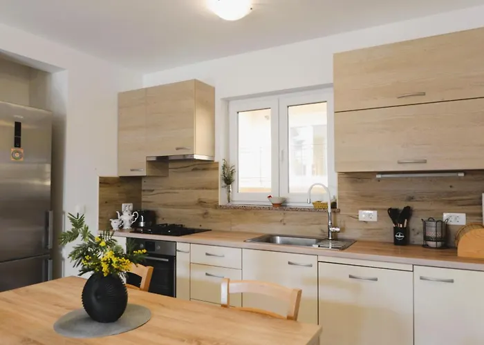 Apartmaji Valentina Daire *