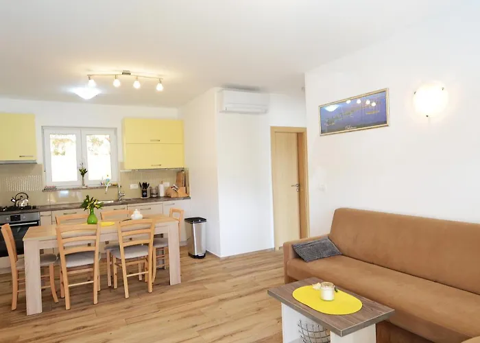 Apartmaji Valentina *