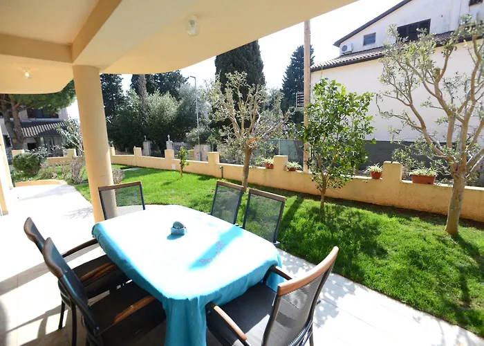Daire Apartmaji Valentina Premantura
