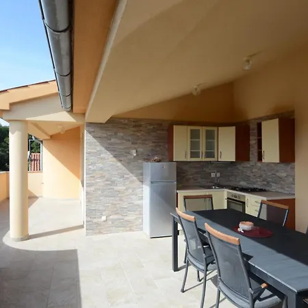 Apartmaji Valentina Appartamento *