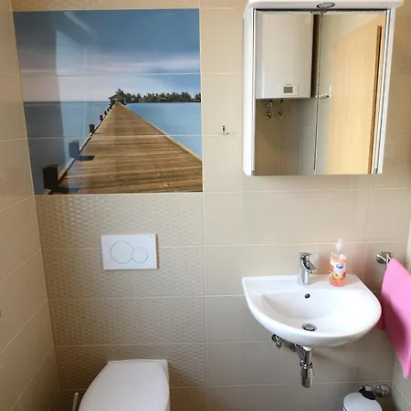 Apartmaji Valentina Premantura
