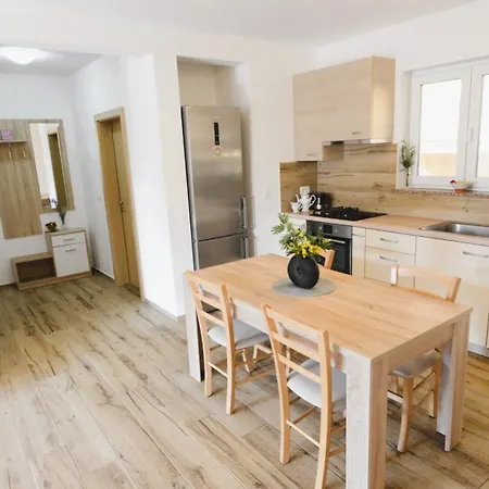 Apartmaji Valentina 아파트